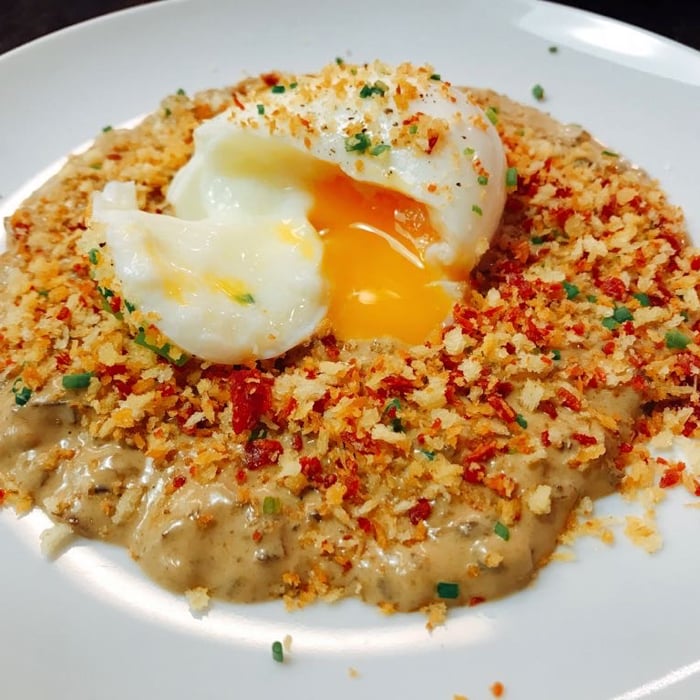 Photo of the Mollet egg with funghi cream, panko farofa and Parma – recipe of Mollet egg with funghi cream, panko farofa and Parma on DeliRec