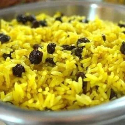 Recipe of Rice with saffron with raisins on the DeliRec recipe website