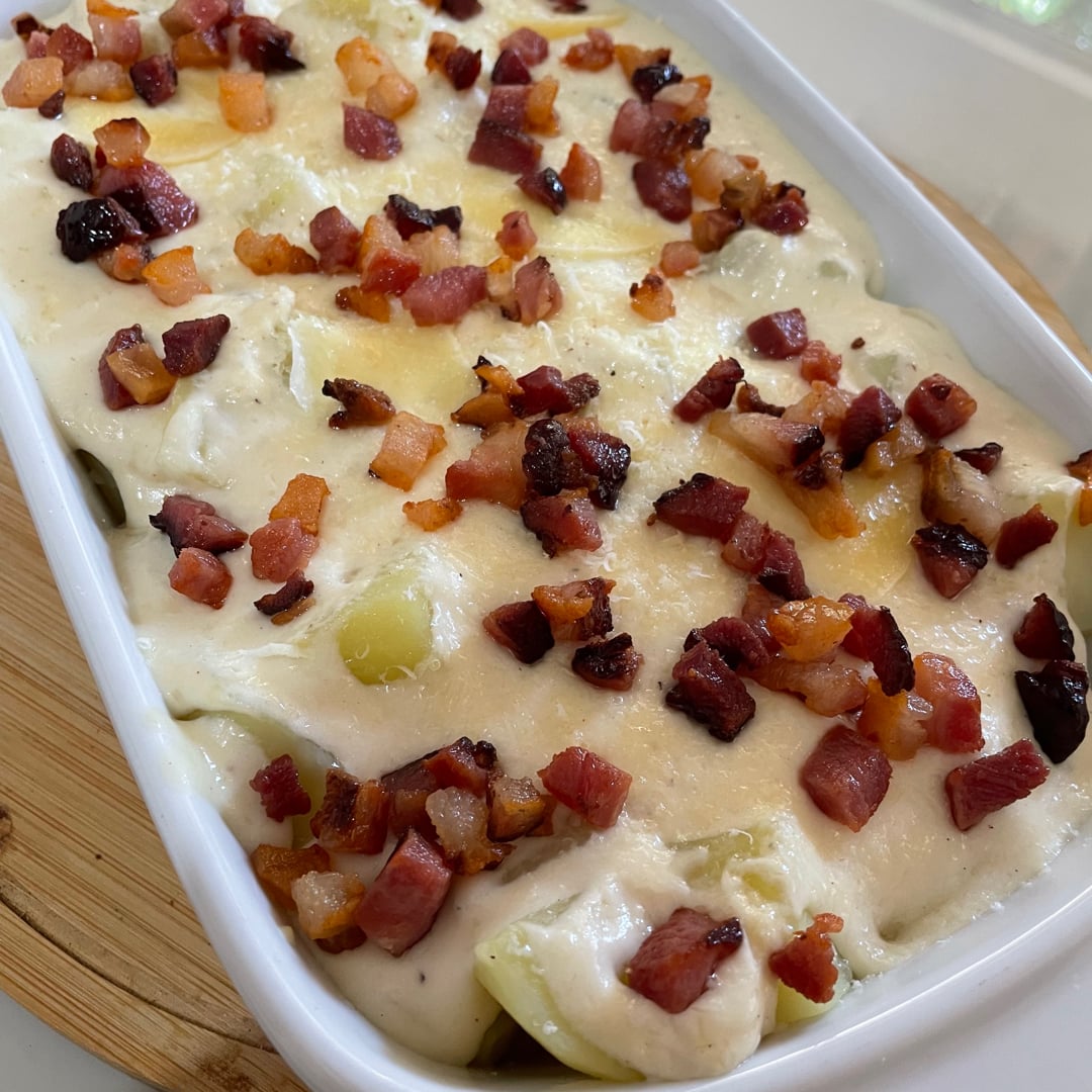 Photo of the Potatoes with White Sauce and Bacon – recipe of Potatoes with White Sauce and Bacon on DeliRec