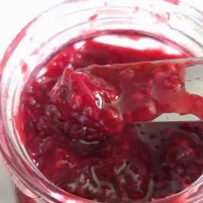 Receta de gelatina de frutos rojos en el sitio web de recetas de DeliRec
