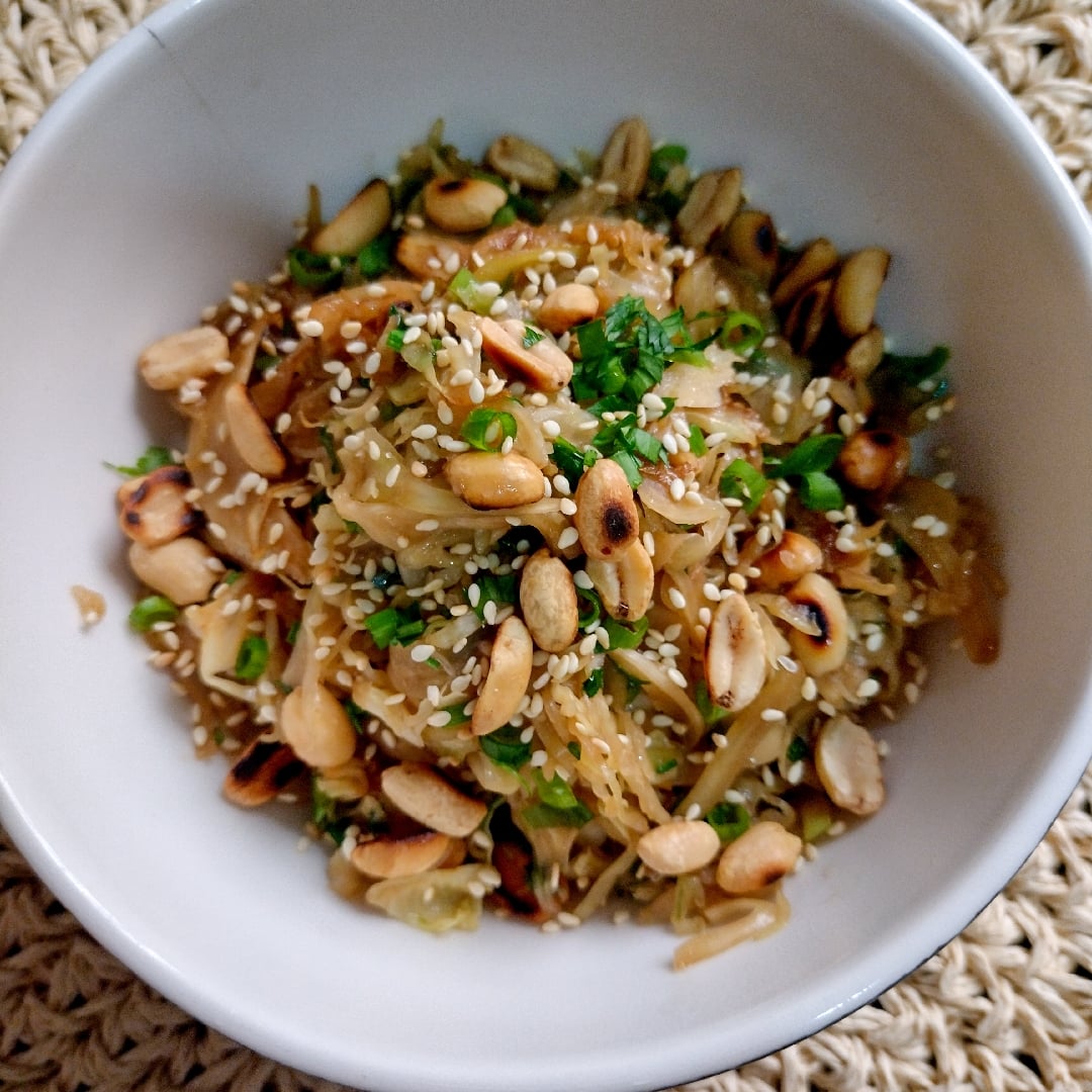 Photo of the Cabbage with soy sauce and peanuts – recipe of Cabbage with soy sauce and peanuts on DeliRec