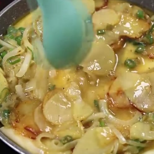 Photo of the Onion noodle soup – recipe of Onion noodle soup on DeliRec