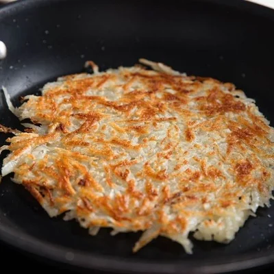 Recipe of Hash brown (shredded and fried potato) on the DeliRec recipe website