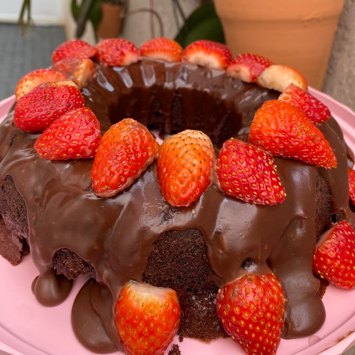 Photo of the Gluten-free and lactose-free strawberry chocolate cake – recipe of Gluten-free and lactose-free strawberry chocolate cake on DeliRec