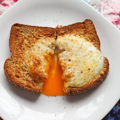 Recipe of Bread with egg in airfrayer on the DeliRec recipe website
