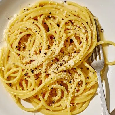 Recipe of Cacio e pepe pasta on the DeliRec recipe website
