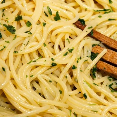 Receta de Pasta con ajo y aceite en el sitio web de recetas de DeliRec