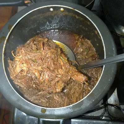 Carne loca en salsa Caracu