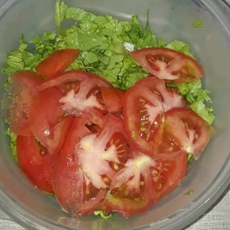 Photo of the Lettuce salad with tomato – recipe of Lettuce salad with tomato on DeliRec