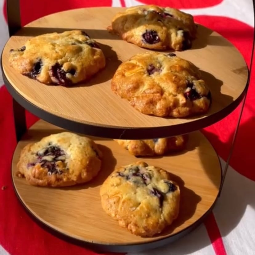 Photo of the White chocolate blueberry cookie – recipe of White chocolate blueberry cookie on DeliRec