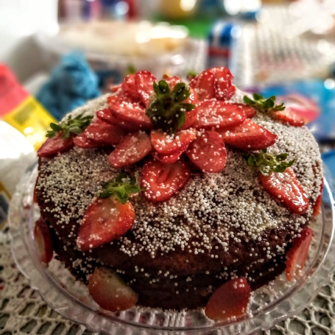 Photo of the Chocolate cake with strawberry jam 🍓 – recipe of Chocolate cake with strawberry jam 🍓 on DeliRec