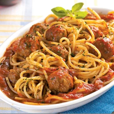Recipe of Pasta with meatballs and sausage on the DeliRec recipe website