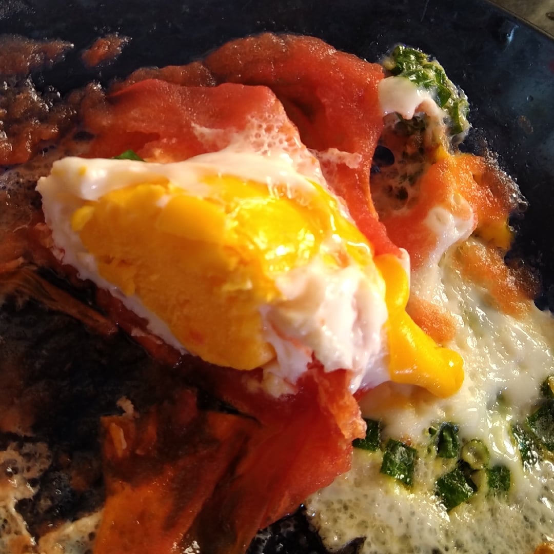 Photo of the Egg stuffed tomato – recipe of Egg stuffed tomato on DeliRec