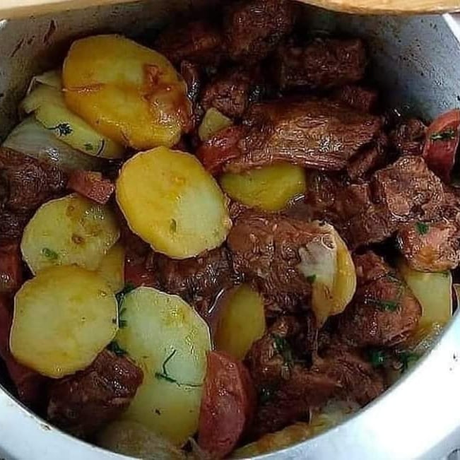 Foto da Carne de panela com batata  - receita de Carne de panela com batata  no DeliRec