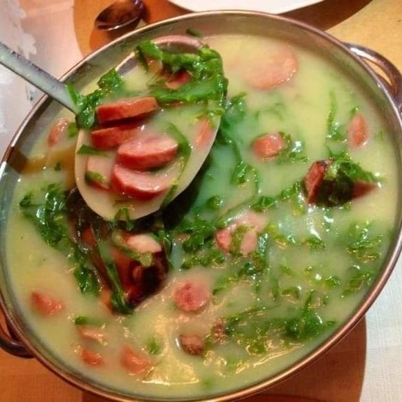 Photo of the Green broth with smoked sausage – recipe of Green broth with smoked sausage on DeliRec