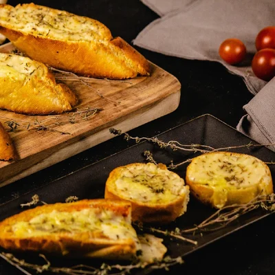 Recipe of special garlic bread on the DeliRec recipe website