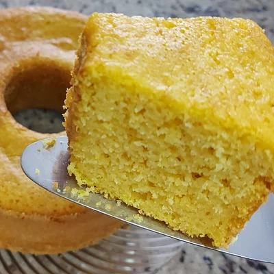 Recette de Gâteau de maïs avec semoule de maïs et sans farine de blé. sur le site de recettes DeliRec
