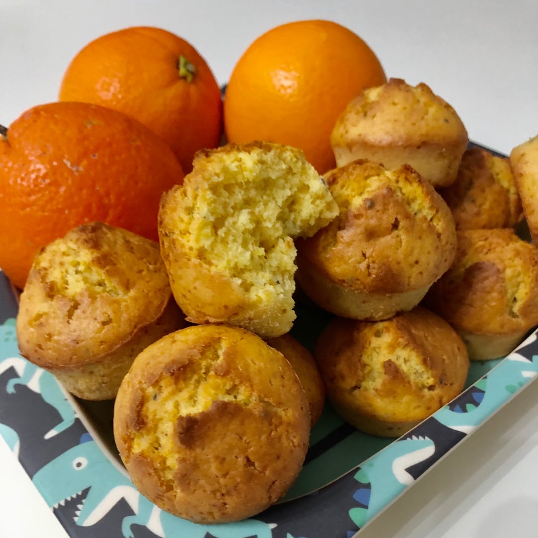 Foto da Muffin de laranja sem açúcar e com sementes de chia  - receita de Muffin de laranja sem açúcar e com sementes de chia  no DeliRec