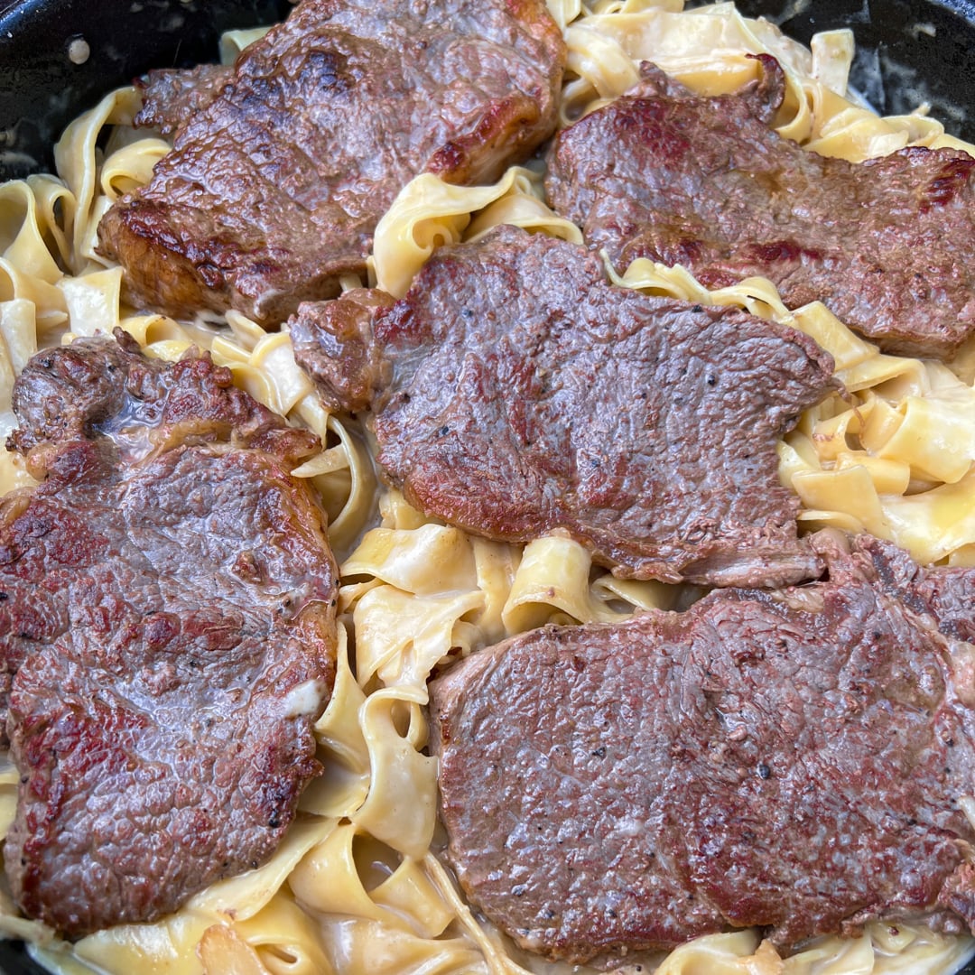 Photo of the Pasta with cream sauce and sirloin steak – recipe of Pasta with cream sauce and sirloin steak on DeliRec