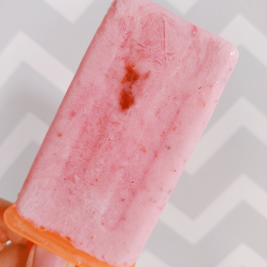 Photo of the Yogurt popsicle, strawberry flavor – recipe of Yogurt popsicle, strawberry flavor on DeliRec