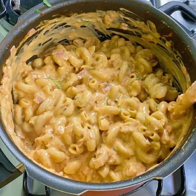 Recipe of Creamy spaghetti in pressure cooker. on the DeliRec recipe website
