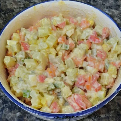 Recipe of Vegetable salad with sour cream on the DeliRec recipe website