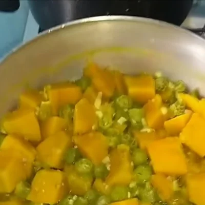 Recipe of Pumpkin with boiled okra on the DeliRec recipe website
