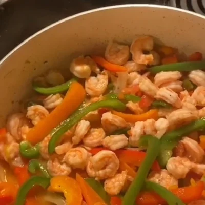 Recipe of Cooked shrimp with vegetables on the DeliRec recipe website