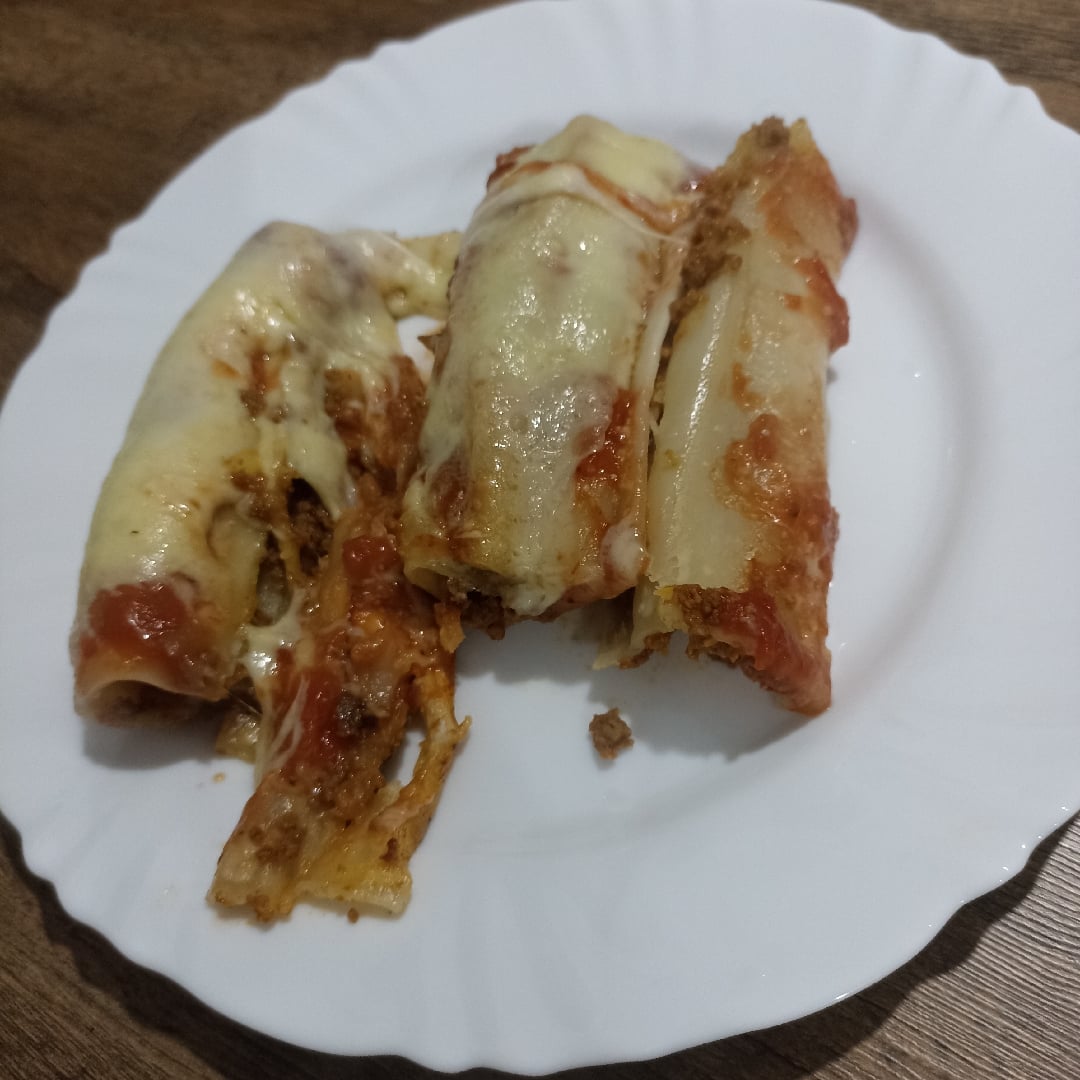 Photo of the Cannelloni stuffed with ground meat (cannelloni made with lasagna dough) – recipe of Cannelloni stuffed with ground meat (cannelloni made with lasagna dough) on DeliRec