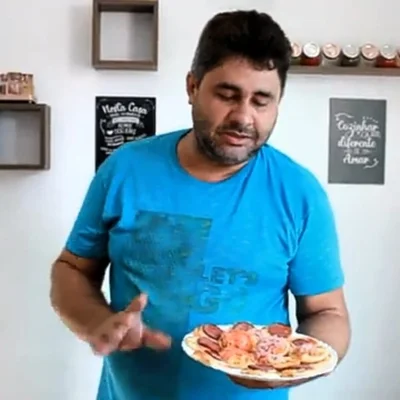 Recipe of FAST MINI PIZZA - DELICIOUS - EASY AND QUICK RECIPE [FATHER ALSO KITCHES] on the DeliRec recipe website