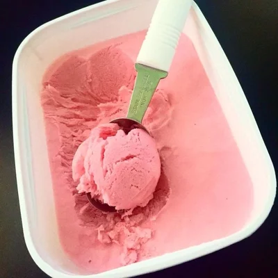 Recipe of Strawberry ice cream on the DeliRec recipe website