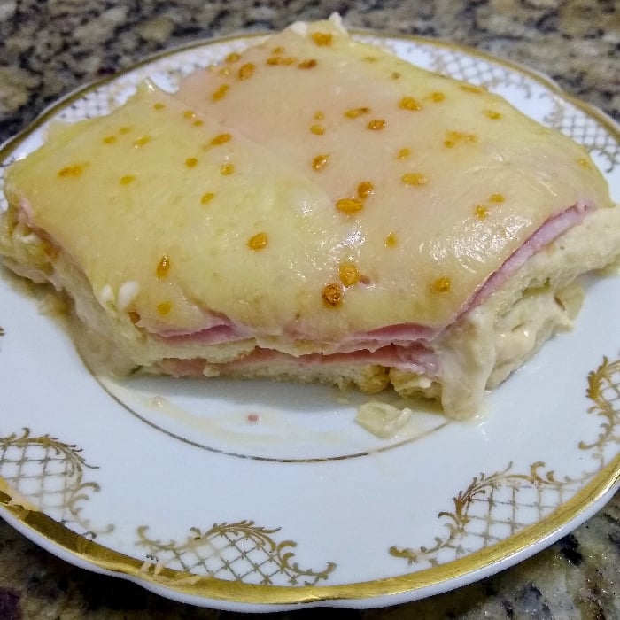 Foto da Sanduíche de forno de queijo com presunto! 🤤♥️ - receita de Sanduíche de forno de queijo com presunto! 🤤♥️ no DeliRec
