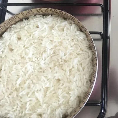 Recipe of fluffy white rice on the DeliRec recipe website