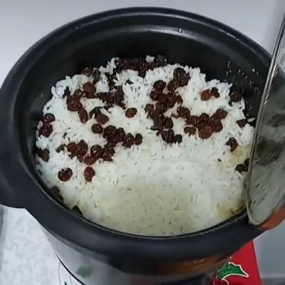 Recipe of Rice with raisins on the DeliRec recipe website