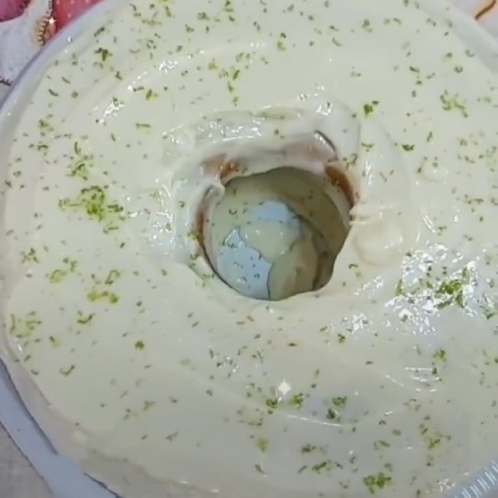 Photo of the Lemon Cake with Yogurt and Lemon Jelly – recipe of Lemon Cake with Yogurt and Lemon Jelly on DeliRec