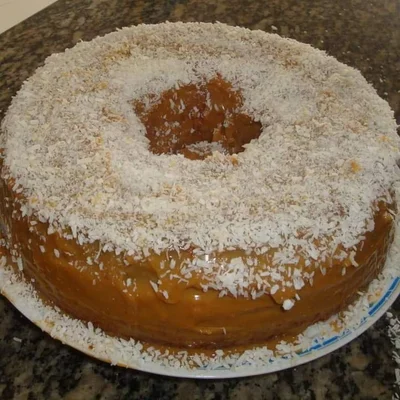 Recipe of Tapioca cake with dulce de leche on the DeliRec recipe website