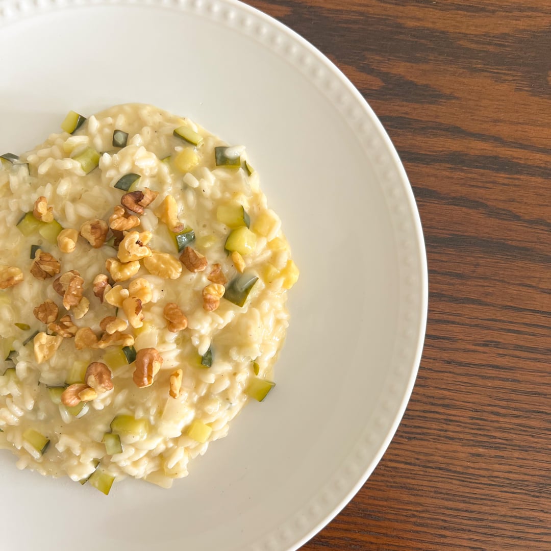 Photo of the Zucchini, goat cheese and walnut risotto – recipe of Zucchini, goat cheese and walnut risotto on DeliRec
