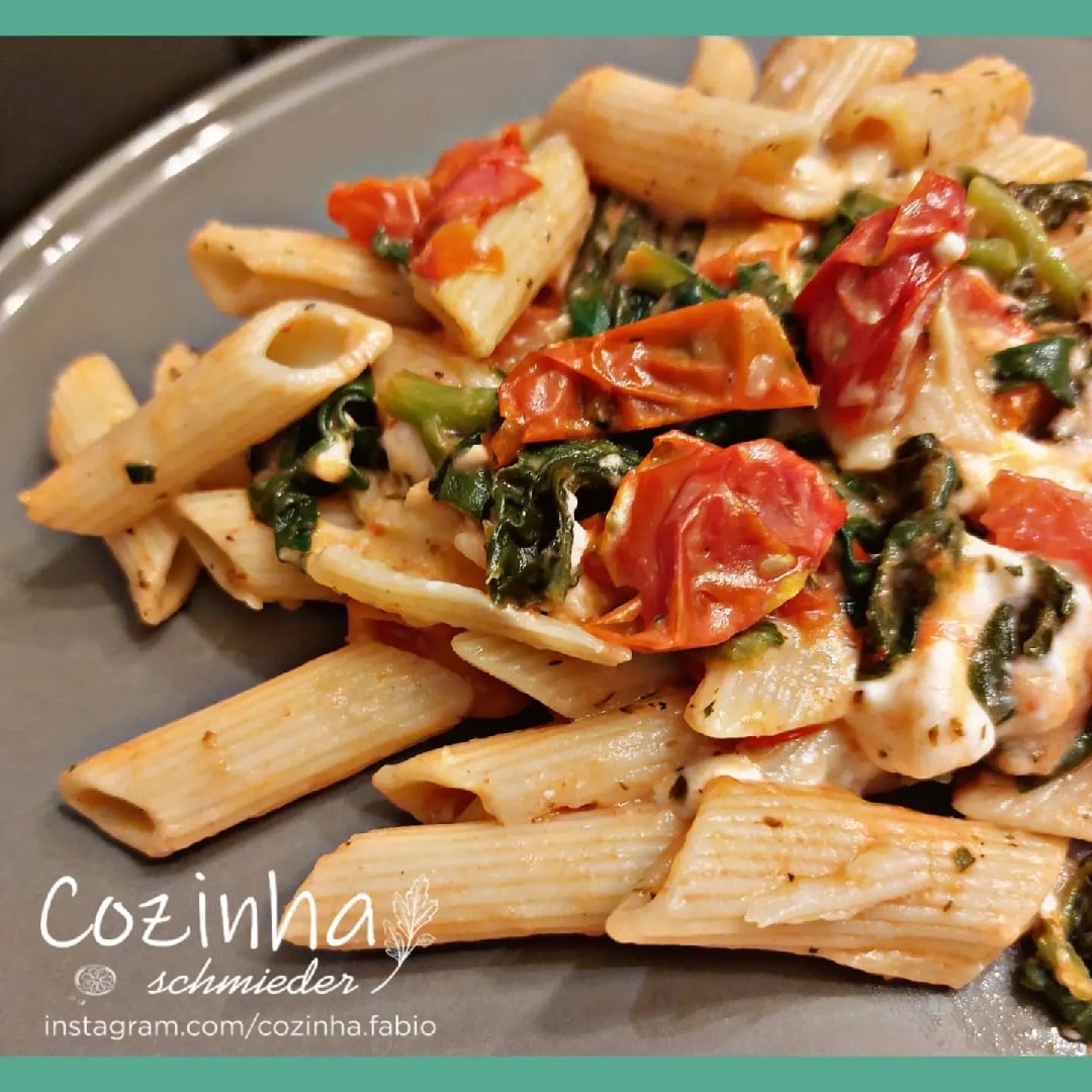 Photo of the Penne with spinach, tomato and goat cheese – recipe of Penne with spinach, tomato and goat cheese on DeliRec
