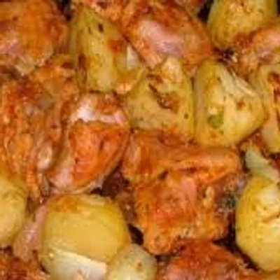 Recipe of Chicken with Creamy Onions and Roasted Sweet Potatoes and Pasta on the DeliRec recipe website