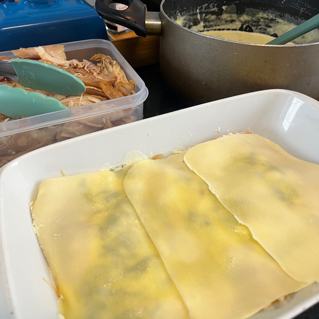 Photo of the Practical lasagna with leftover chester with spinach sauce, Great idea to reuse Christmas leftovers – recipe of Practical lasagna with leftover chester with spinach sauce, Great idea to reuse Christmas leftovers on DeliRec