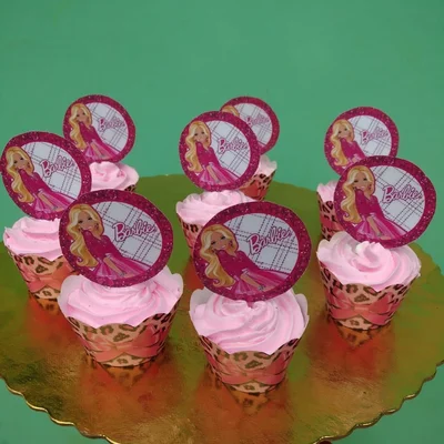 Receita de Cupcake Clássico de chocolate no site de receitas DeliRec