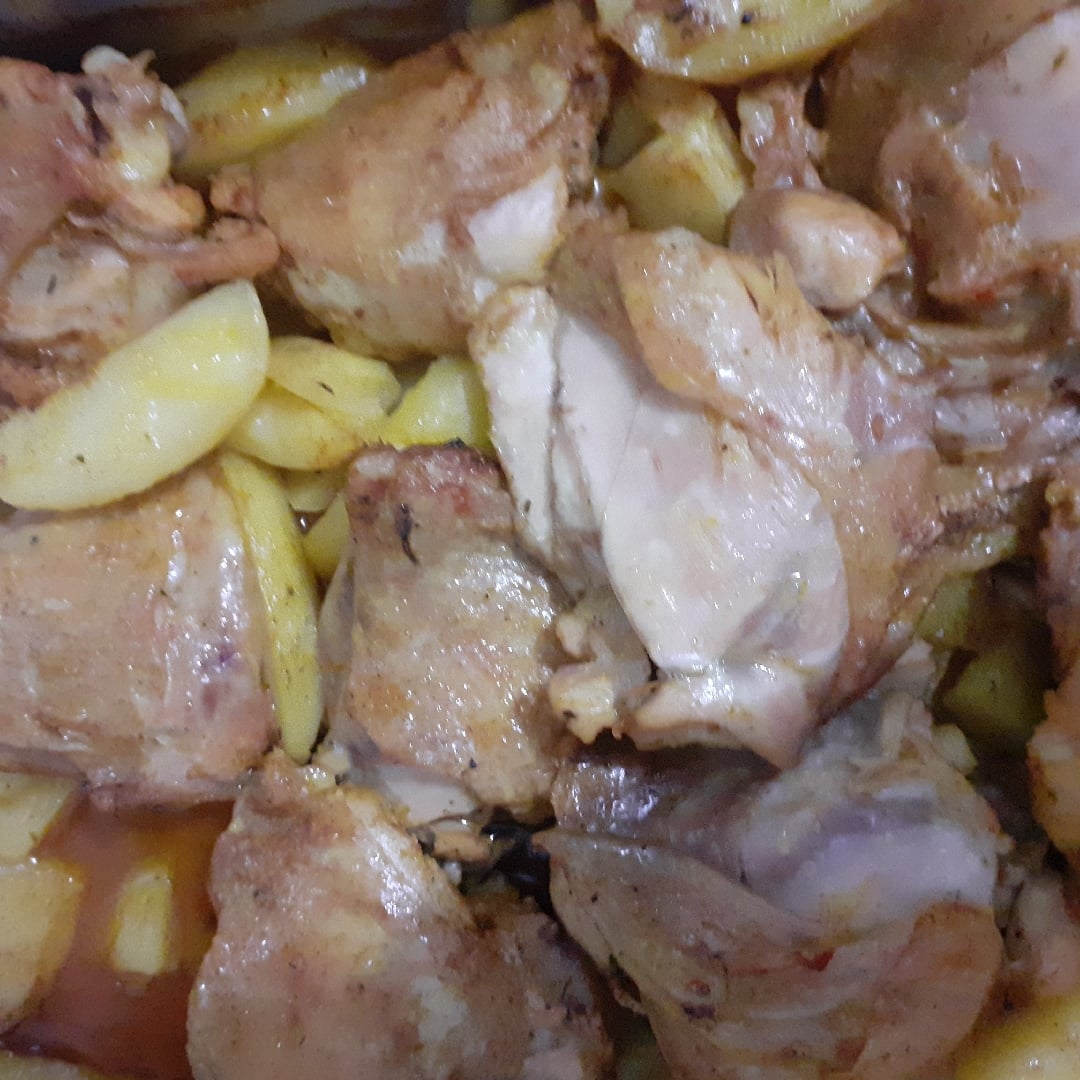 Photo of the Roasted thigh with potato – recipe of Roasted thigh with potato on DeliRec