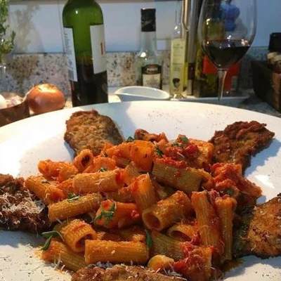 Recipe of Milanese with Rigatoni in Pomodoro Sauce on the DeliRec recipe website
