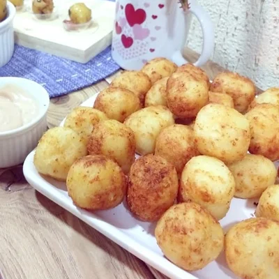 Recipe of Aipim balls with cheese on the DeliRec recipe website