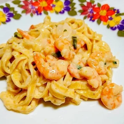 Recipe of Pasta with shrimp and white cream sauce on the DeliRec recipe website