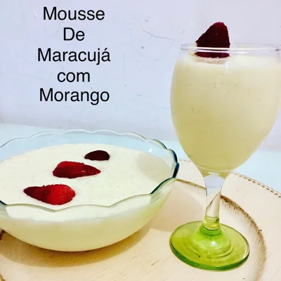 Receita de Mousse de maracujá com morango  no site de receitas DeliRec