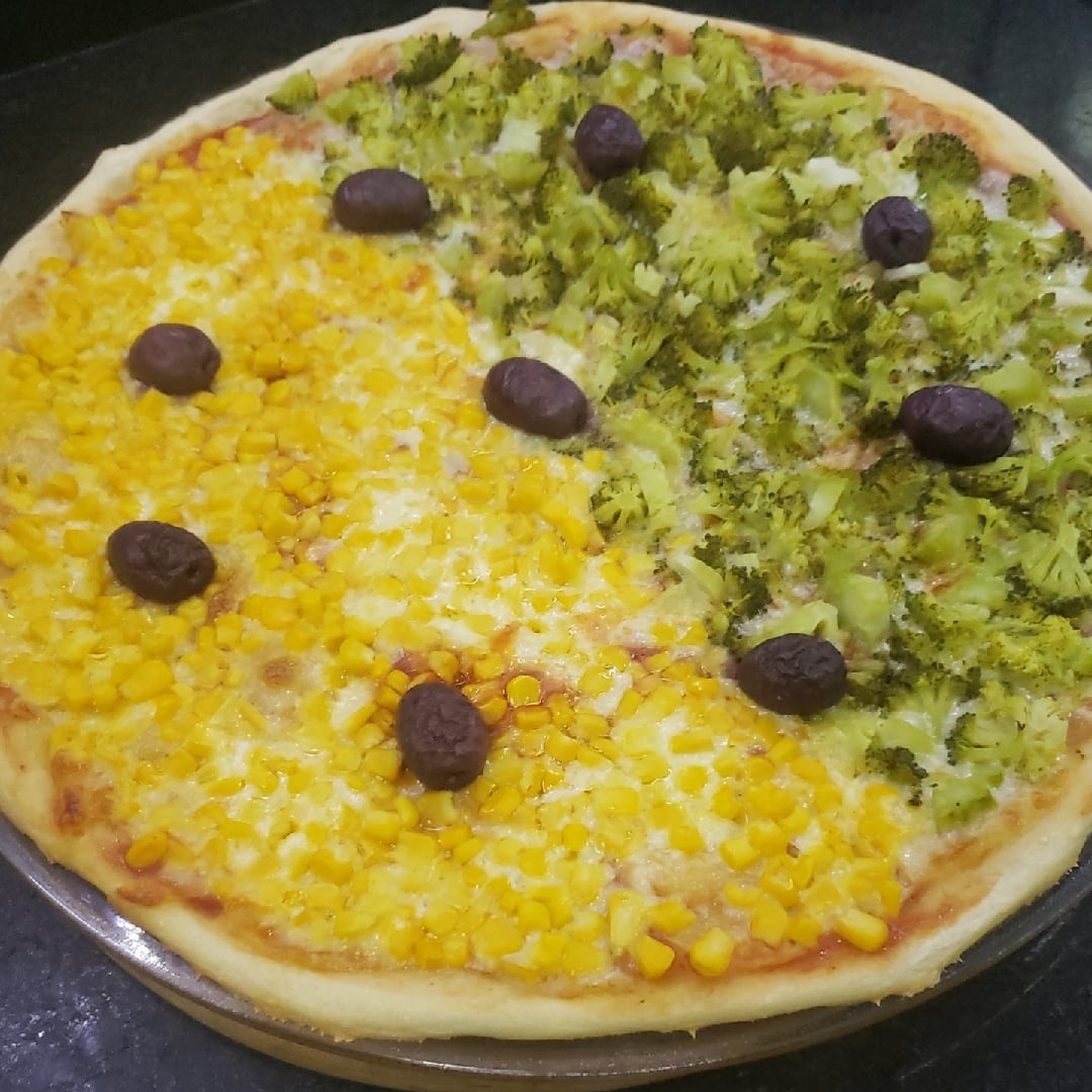 Photo of the Homemade Broccoli, Mozzarella and Green Corn Pizza – recipe of Homemade Broccoli, Mozzarella and Green Corn Pizza on DeliRec