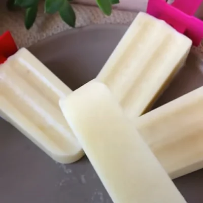 Recipe of Pineapple Popsicle with Coconut on the DeliRec recipe website