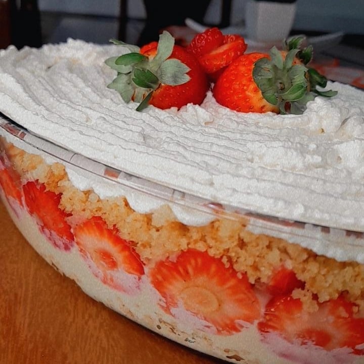 Photo of the Nest ice cream cake with strawberry – recipe of Nest ice cream cake with strawberry on DeliRec
