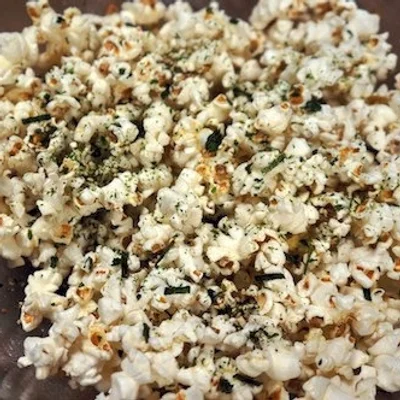 Recipe of Fine herb popcorn on the DeliRec recipe website